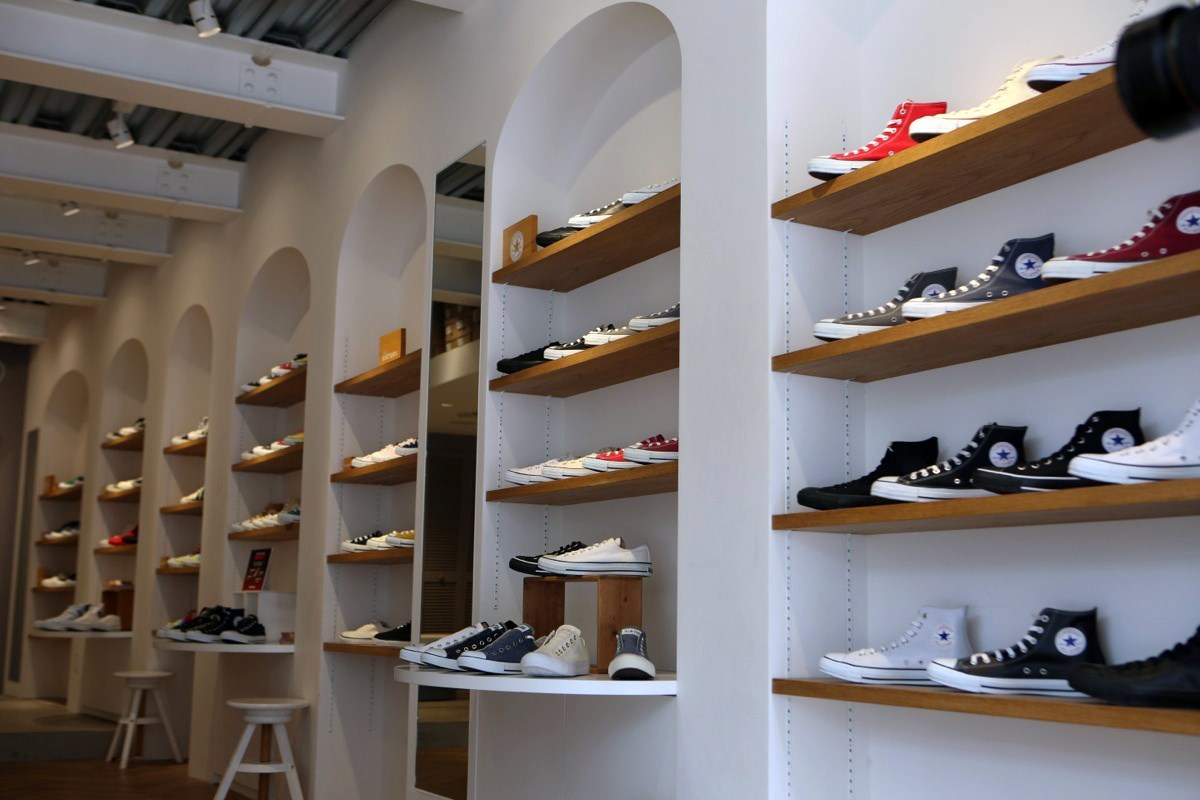 Let s Make Your Original CONVERSE Shoes at White Atelier BY CONVERSE in Harajuku OpenRice Japan