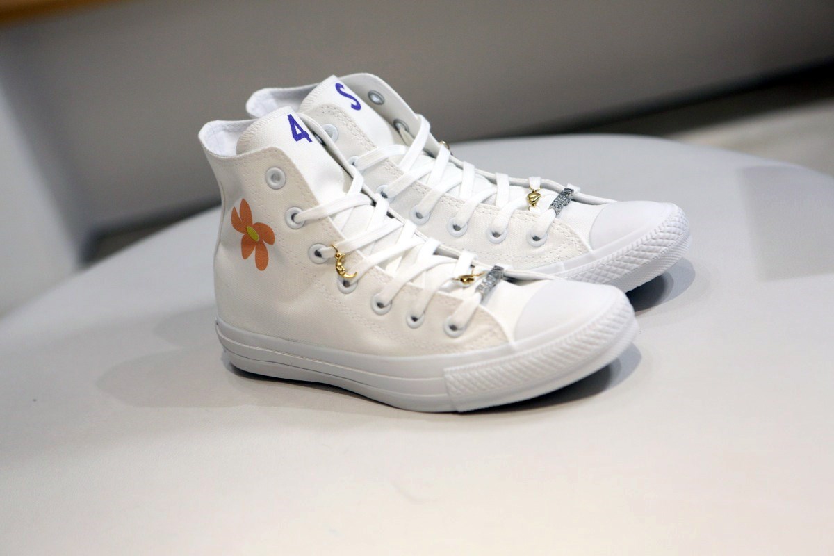 converse white atelier